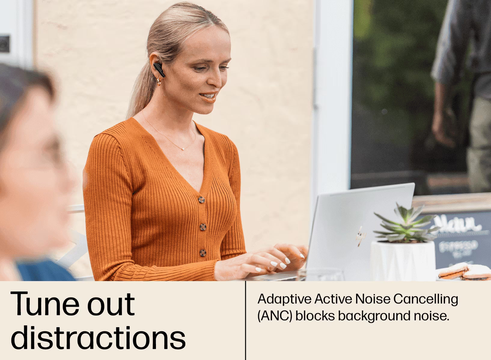 Fone de Ouvido HP Poly Free60 Preto Estojo USB-C - 7Y8H0AA